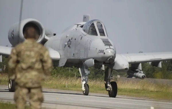 US Army A-10 crashes in Mideast; Aviator Saved