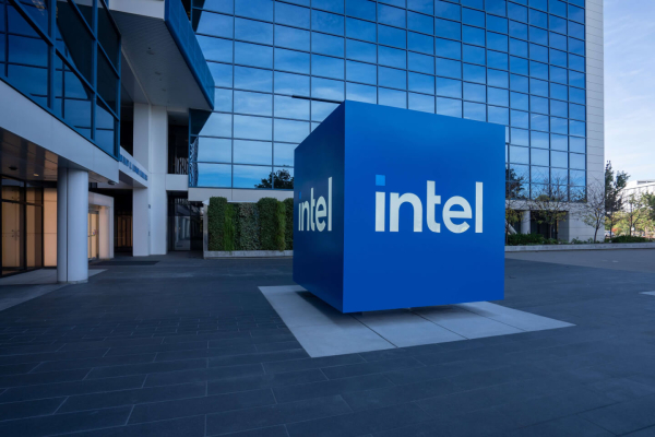 Intel Stock Jumps 53% in 9 Days, Boosting Market Value by $100B+