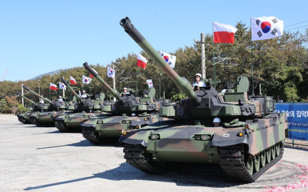 Polish-South Korean alliance solidifies through $44.2B defense deal.