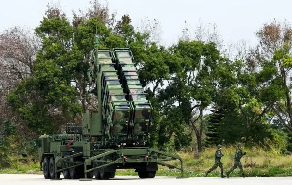 Sino-Taiwan Standoff: US Halts Weaponry Deals