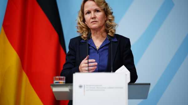 German environment minister makes awkward Brussels debut | INFBusiness.com