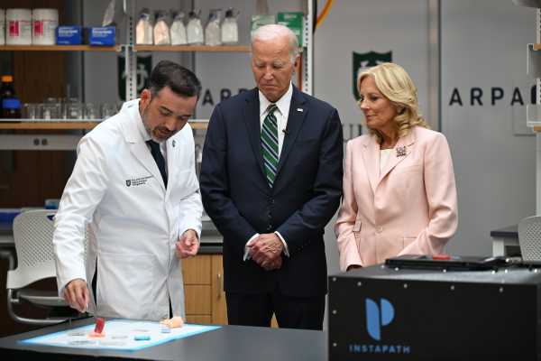 Biden Awards $150 Million in Research Grants as Part of Cancer ‘Moonshot’ | INFBusiness.com