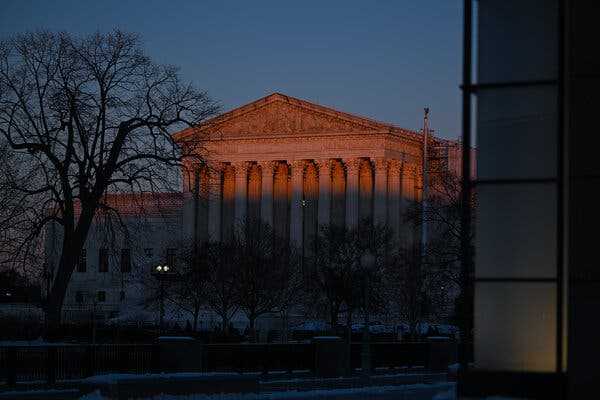 Supreme Court Sides With Government on Reduced Sentencing Law | INFBusiness.com